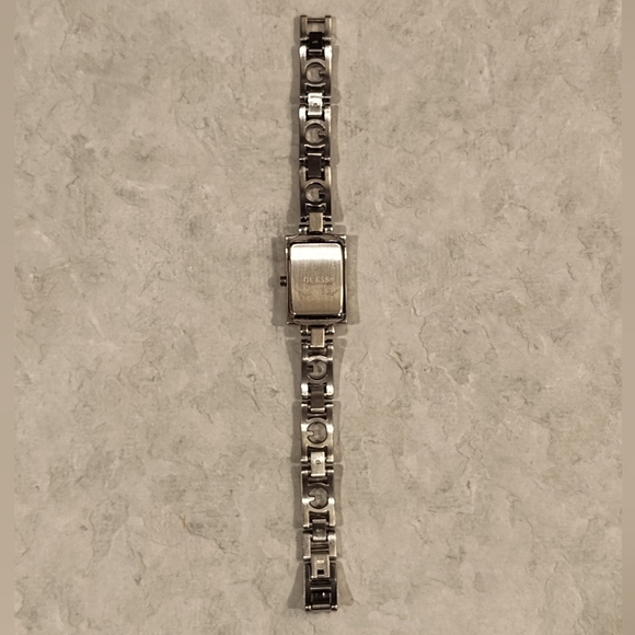 GUESS WOMEN'S SILVER TONE "G" LINK WATCH WITH BLACK DIAL LINK EXTENTION G66551L - Picture 11 of 12